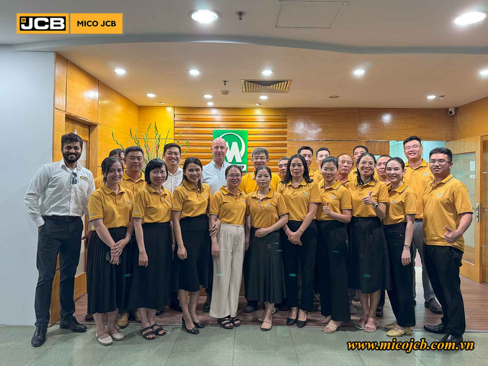 ​Đại diện Hãng JCB sang thăm quan và Đào tạo tại trụ sở MICO GROUP