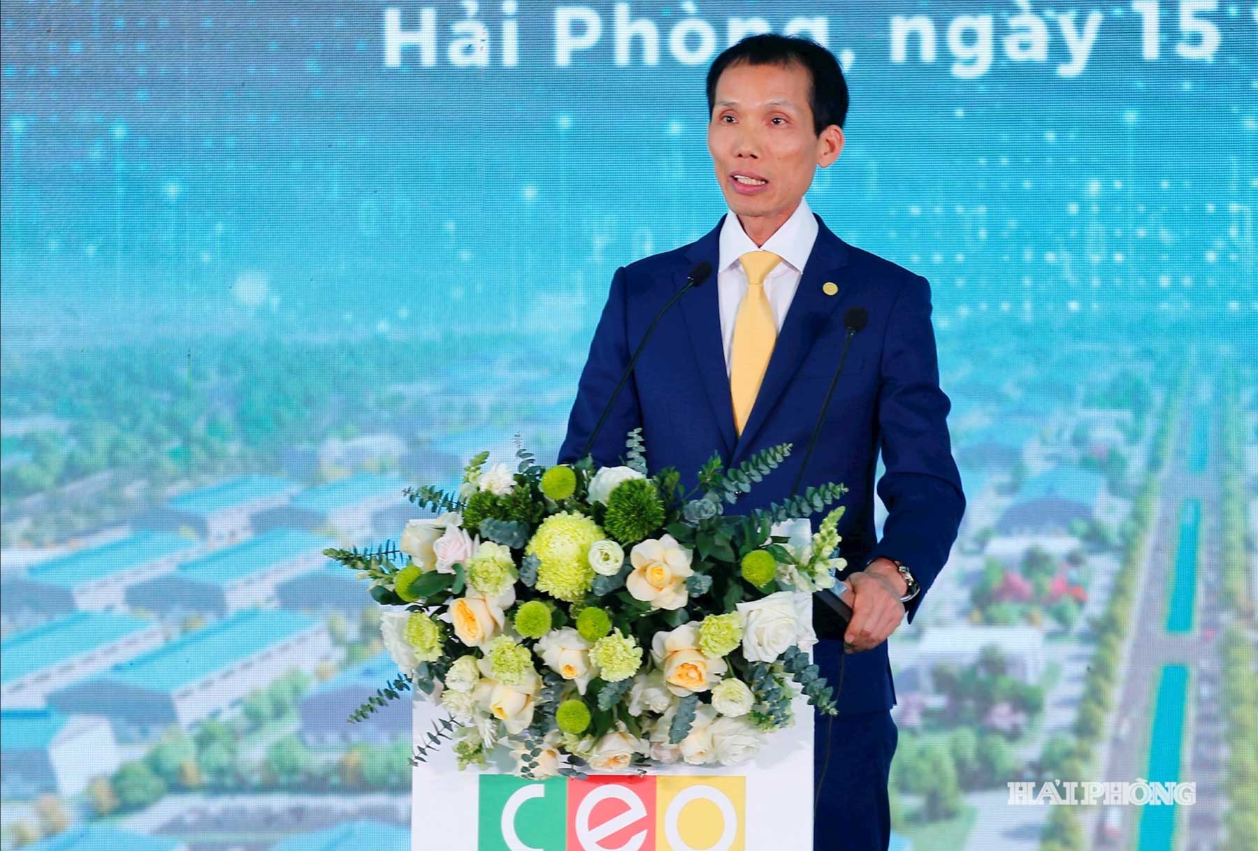 Ông Đoàn Văn Bình, Chủ tịch Tập đoàn CEO Group - chủ đầu tư dự án phát biểu tại lễ khởi công.