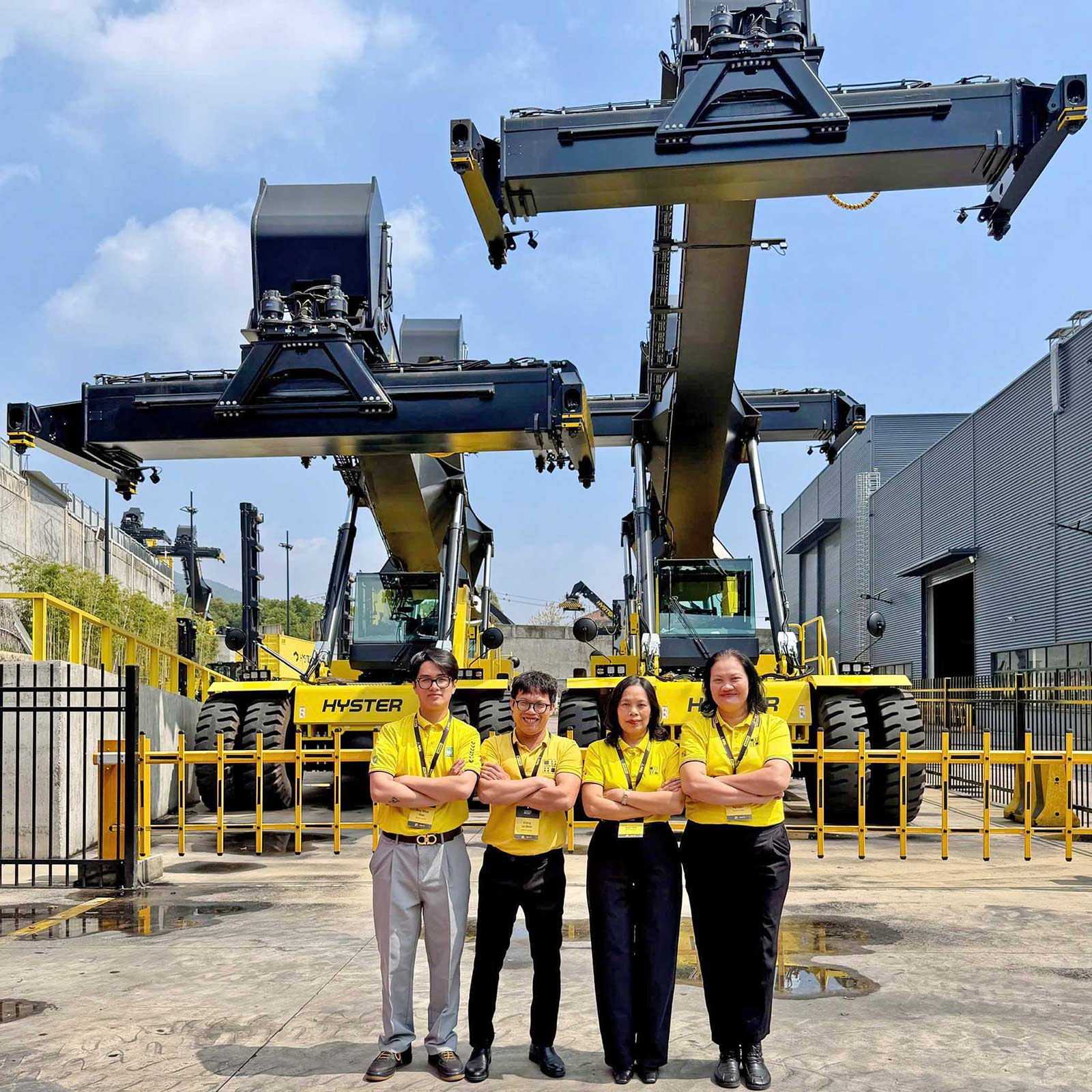 Mico Hyster – Vinh dự nhận giải “2025 Asia Best Breakthrough Performance”